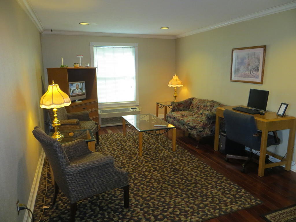 Americourt Hotel And Suites - Elizabethton Екстериор снимка